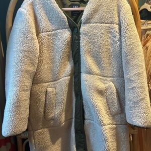 GAP Women's Cream Teddy Jacket with Green Accents
